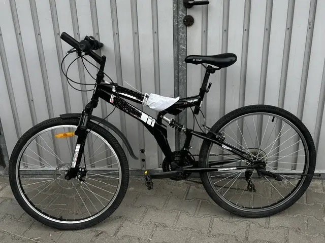 Policja z Knurowa poszukuje właściciela porzuconego roweru